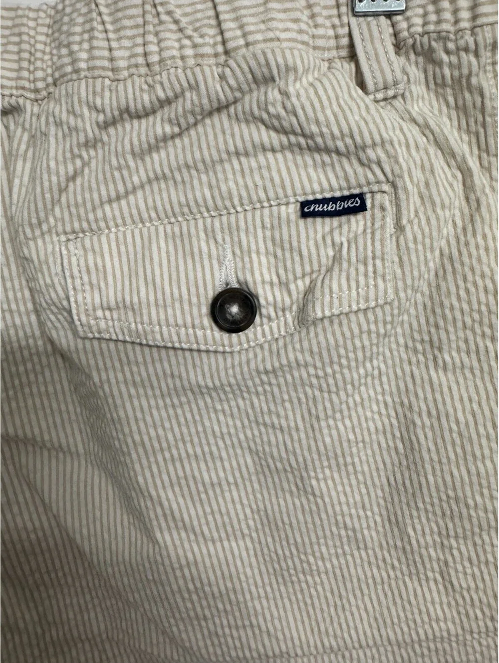 Chubbies Mens Large Seersucker Shorts Tan White Striped Regular Fit 7 Inch